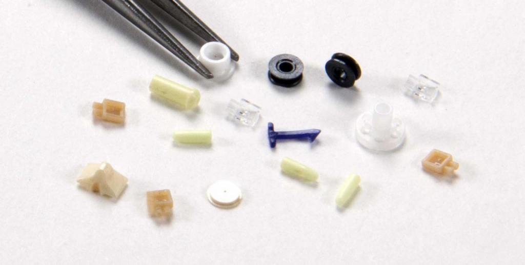 Micron 11 - micro molded plastic medical components